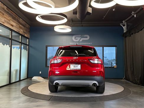 Used 2020 Ford Escape SE FWD image 4