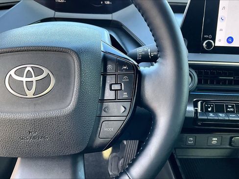 Used 2024 Toyota Prius XLE FWD image 26