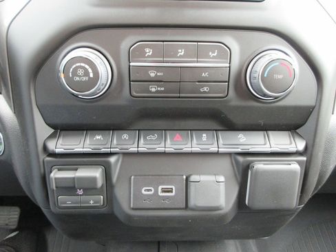 New 2026 Chevrolet Silverado 1500 Custom Trail Boss w/ LPO, Dark Essentials Package image 28