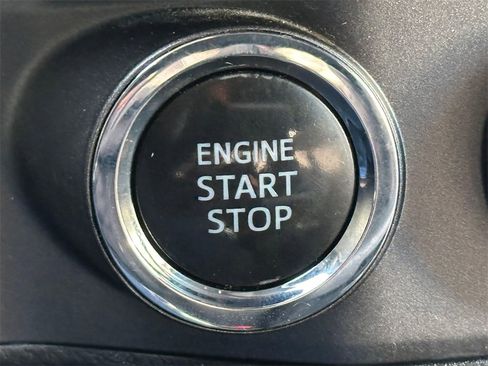 Used 2018 Toyota Tacoma TRD Sport image 30