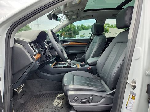 Used 2024 Audi Q5 Premium AWD/4WD image 18