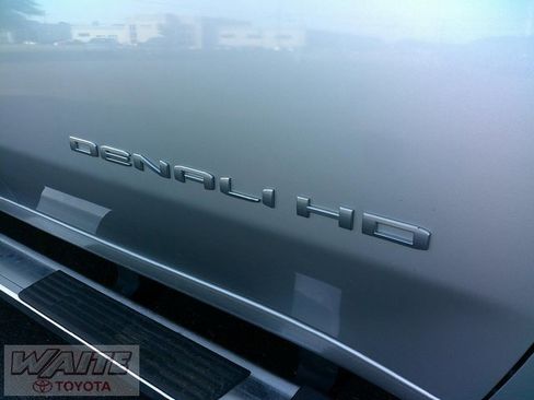 Used 2021 GMC Sierra 2500 Denali image 10