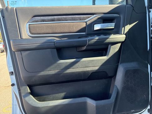 Used 2024 RAM 2500 Big Horn image 11