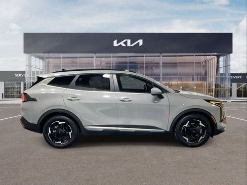 New 2026 Kia Sportage EX w/ EX Panorama Roof Package FWD image 9