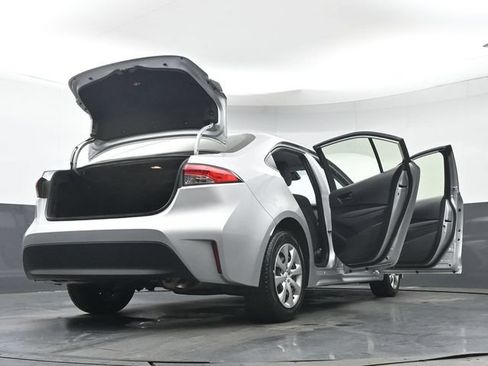 Used 2026 Toyota Corolla LE AWD/4WD image 47