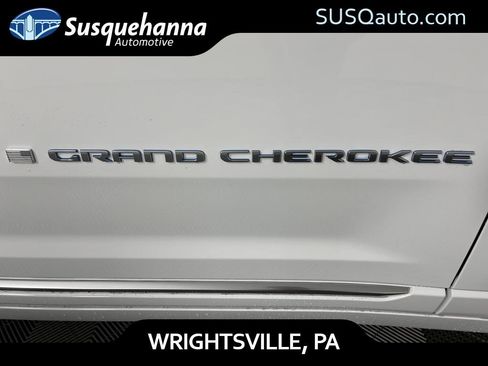 Used 2022 Jeep Grand Cherokee Summit image 39