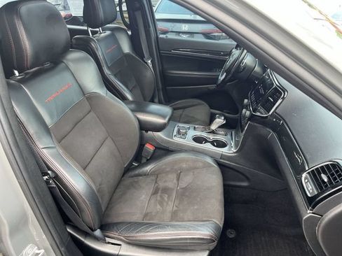 Used 2020 Jeep Grand Cherokee Trailhawk AWD/4WD image 27