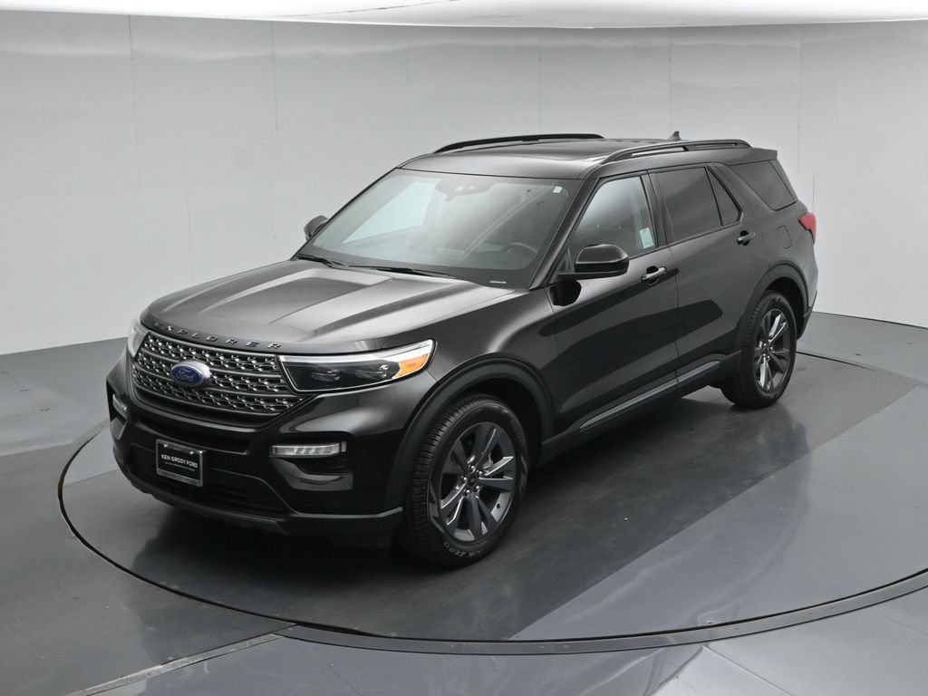 Certified 2023 Ford Explorer XLT w/ Equipment Group 202A RWD image 44