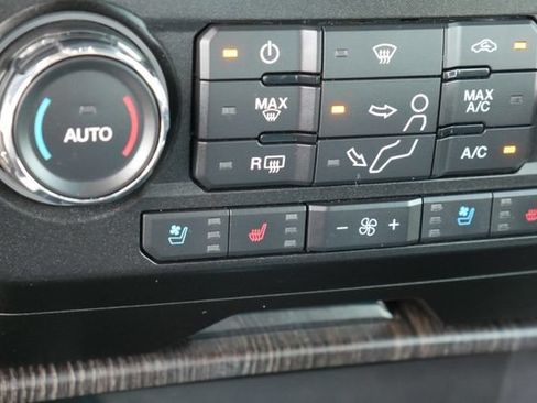 Used 2021 Ford F250 Lariat AWD/4WD image 5