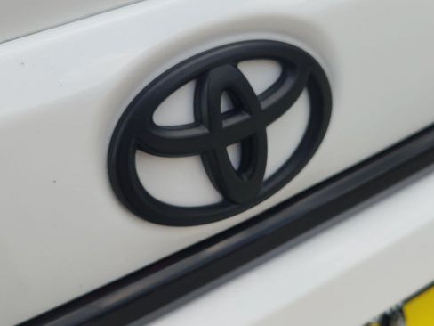 Used 2024 Toyota Corolla SE FWD image 28