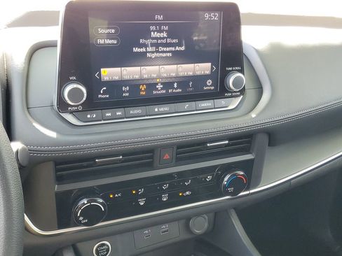 Certified 2023 Nissan Rogue S FWD image 21