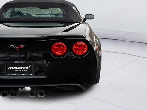 Used 2013 Chevrolet Corvette 427 w/ 1SB Preferred Equipment Group RWD image 28