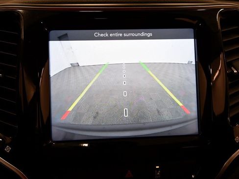 Used 2022 Jeep Cherokee Limited w/ Mopar Interior Package image 24