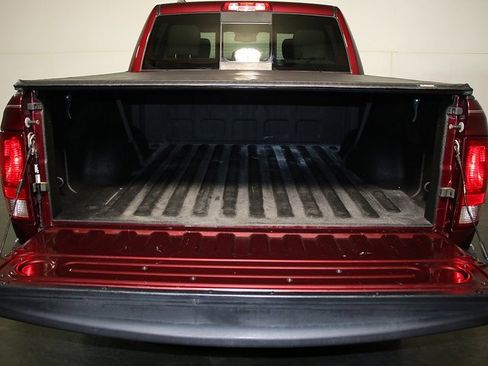 Used 2017 RAM 1500 Big Horn image 11