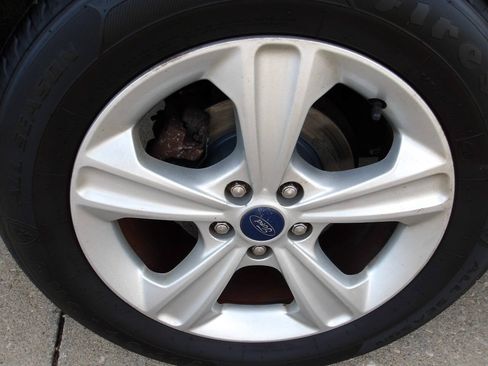 Used 2014 Ford Escape S FWD image 40