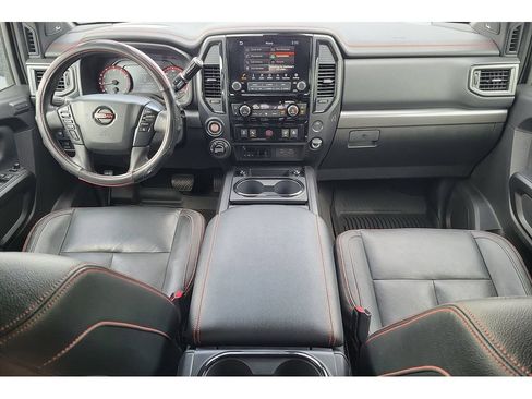 Used 2021 Nissan Titan PRO-4X w/ Pro-4x Convenience Package AWD/4WD image 10