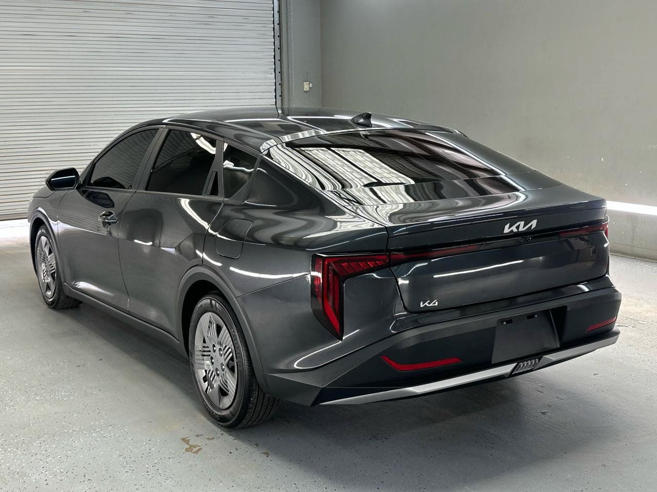 Used 2025 Kia K4 FWD image 6
