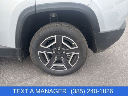 New 2026 Jeep Cherokee Limited image 7