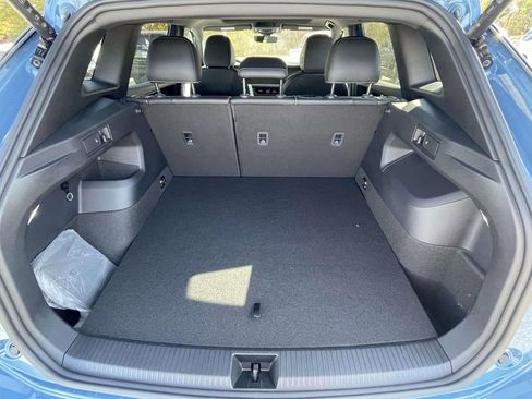 New 2026 Volkswagen Tiguan SE R-Line AWD/4WD image 10