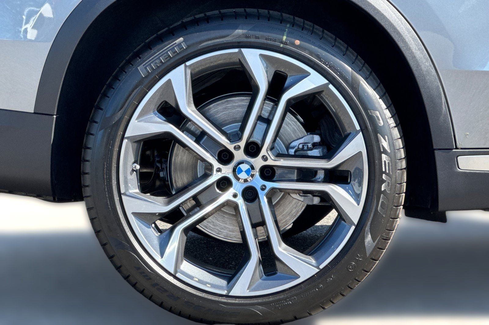 Used 2026 BMW X5 xDrive40i AWD/4WD image 12