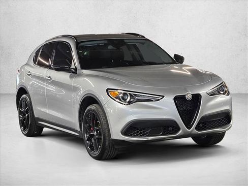 Used 2020 Alfa Romeo Stelvio w/ Nero Edizione image 3