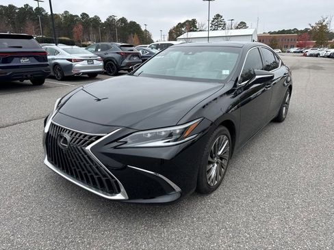 Used 2024 Lexus ES 350 Ultra Luxury image 4