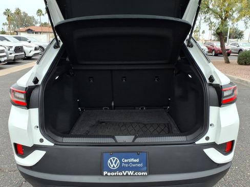 Used 2024 Volkswagen ID.4 Standard image 16
