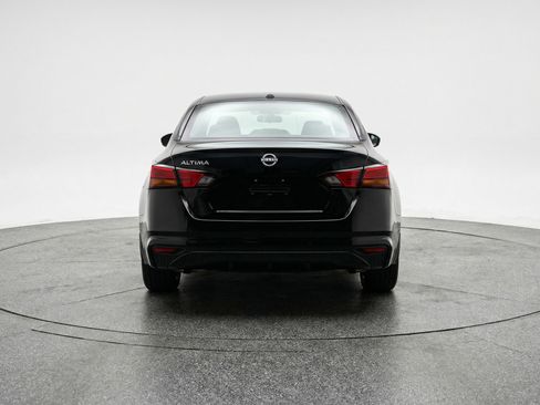 Used 2025 Nissan Altima 2.5 SV image 7