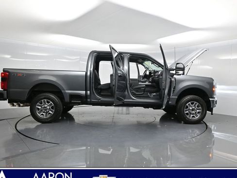 Used 2024 Ford F250 Lariat image 3