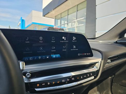 Used 2024 Cadillac Lyriq Sport AWD/4WD image 27