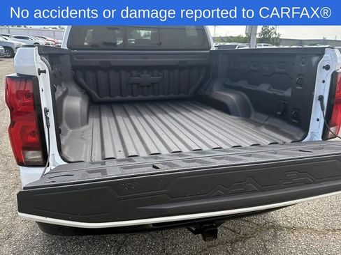Certified 2026 Chevrolet Colorado ZR2 w/ Technology Package AWD/4WD image 12