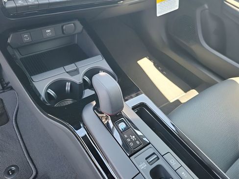 New 2026 Toyota Prius Plug-In Hybrid FWD image 24