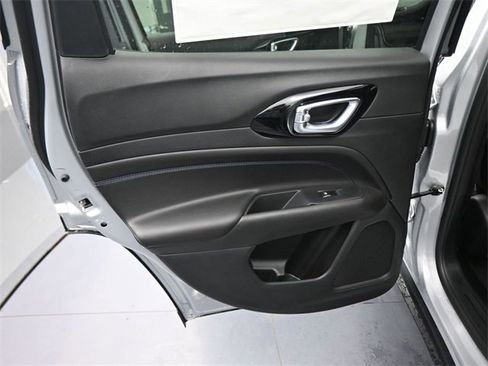 New 2026 Jeep Compass Latitude image 38