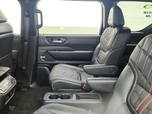 Used 2026 Nissan Armada PRO-4X w/ Captain's Chari Seat Package AWD/4WD image 32
