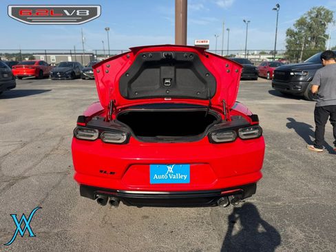 Used 2019 Chevrolet Camaro SS RWD image 30