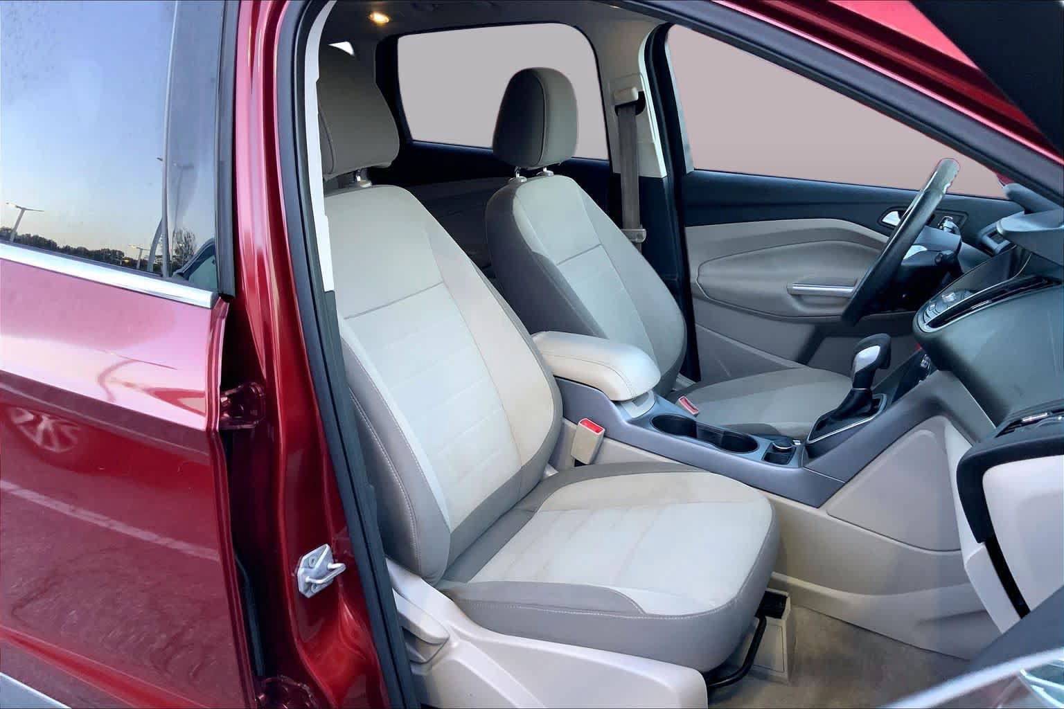 Used 2014 Ford Escape SE w/ Equipment Group 201A FWD image 8