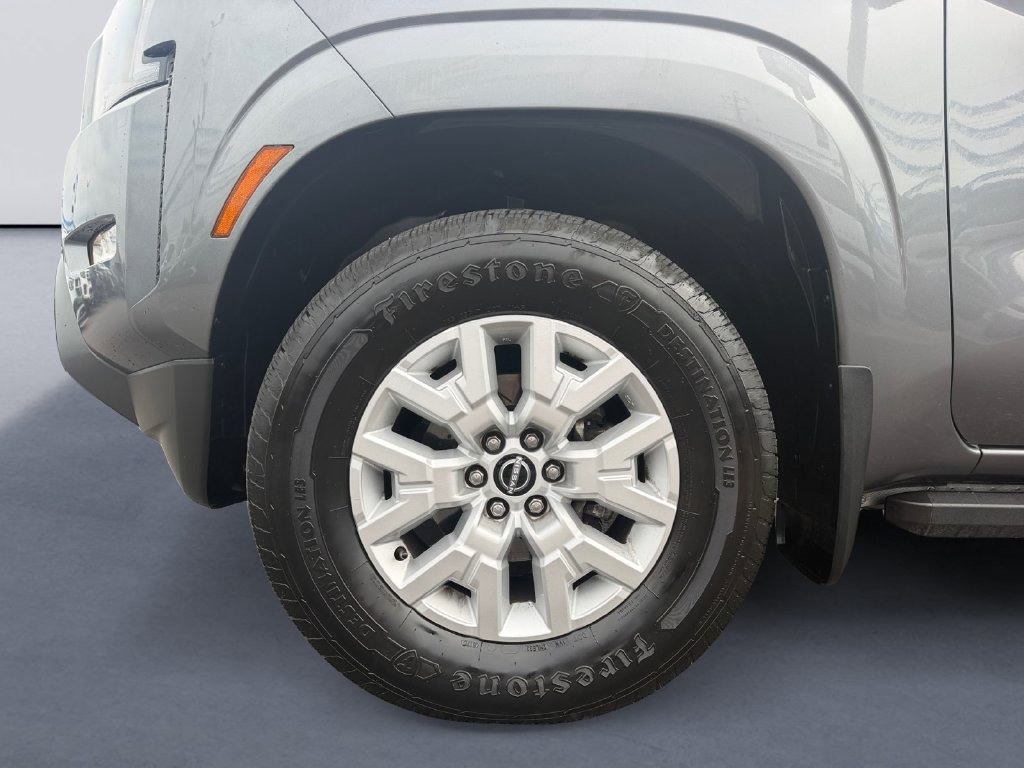 Used 2022 Nissan Frontier SV AWD/4WD image 9