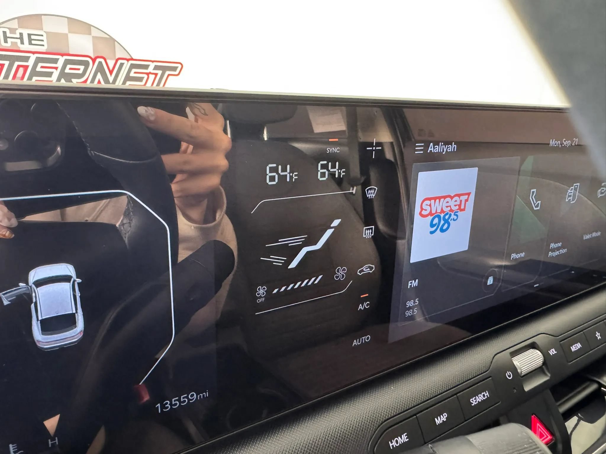 Used 2025 Kia K4 EX FWD image 20