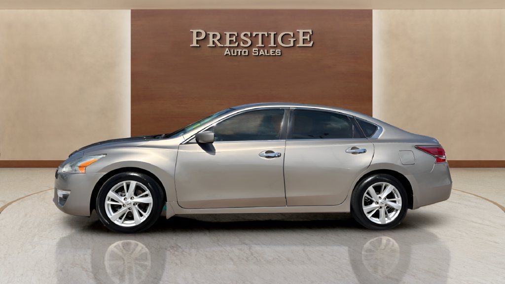 Used 2014 Nissan Altima 2.5 SV FWD image 2