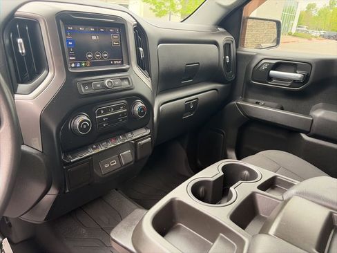 Used 2021 Chevrolet Silverado 1500 Custom image 16