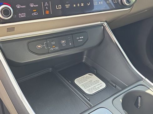 New 2026 Kia Carnival EX FWD image 27