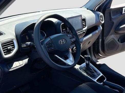 New 2026 Hyundai Venue SE FWD image 4