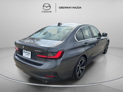 Used 2022 BMW 330i Sedan w/ Premium Package image 7