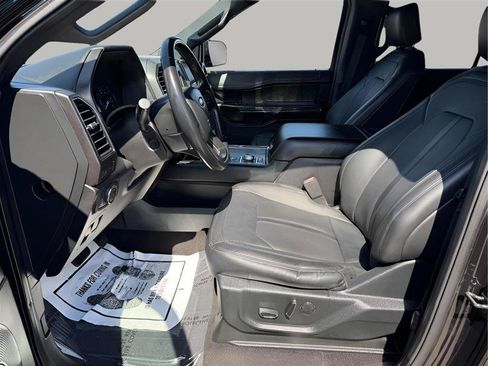Used 2019 Ford Expedition Max Limited AWD/4WD image 17