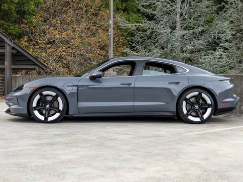 Certified 2025 Porsche Taycan AWD/4WD image 2
