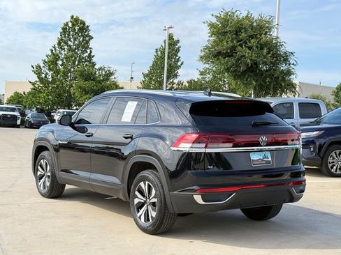 Used 2026 Volkswagen Atlas Cross Sport SE FWD image 5