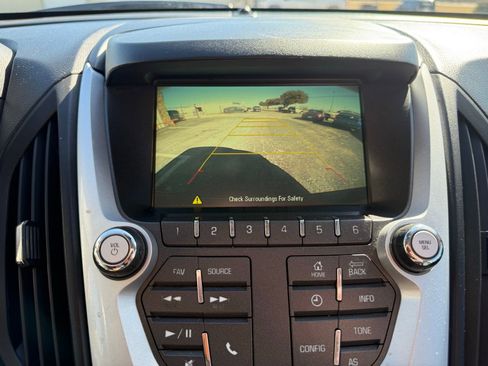 Used 2016 Chevrolet Equinox LT w/ Convenience Package image 18