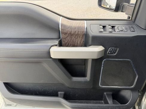 Used 2019 Ford F250 Lariat w/ Lariat Ultimate Package image 11