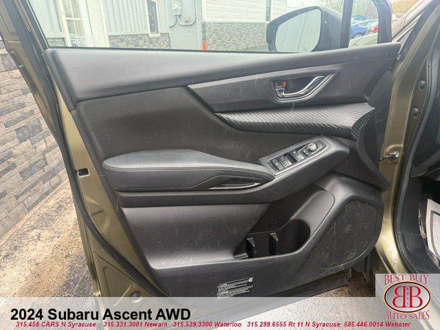Used 2024 Subaru Ascent Premium AWD/4WD image 9