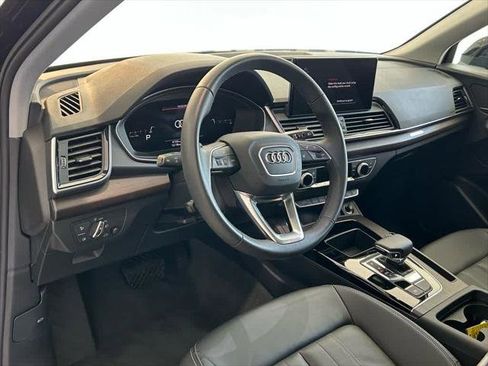 Certified 2025 Audi Q5 2.0T Premium image 9